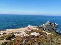 Wanderung von Almograve zum Fischerhafen Entrada da Barca: Vorsicht! Felsen