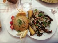 Abendessen im Restaurant Costa Alentejana in Zambujeira do Mar: Oktobus