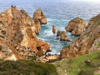 Wunderschöne Felsformationen in Ponta de Piedade