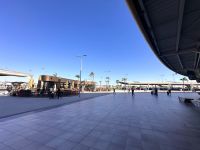 Bis zur letzten Minute am Flughafen das tolle Wetter genießen 