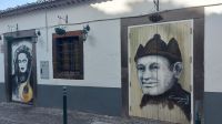 Madeira, Funchal, Rua Santa Maria mit Türbildern