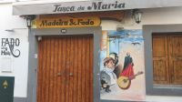 Madeira, Funchal, Rua Santa Maria mit Türbildern