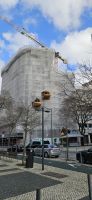 Lissabon, Baustelle neben Restaurant o Colina