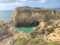 Kliff & Höhle mit Durchbruch