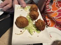 Abendessen im Restaurant O Rubo - Alheira Kroketten
