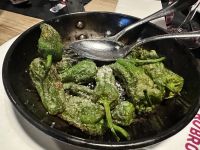 Abendessen im Restaurant O Rubo - Padron Paprika