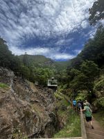 Wanderung zur Schwefelgrotte