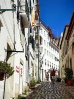 Wer in der Alfama wohnt, muß sportlich sein, es geht auf und ab