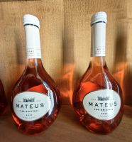 Der typische Roséwein mit dem Label des Barockanwesens