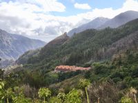 Tag 2 Blick auf das Encumeada Berghotel vom Encumeada Bergpass 