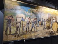 Tag 6 Blick auf Weinarbeitergemälde in Blandys Weinkeller Funchal 