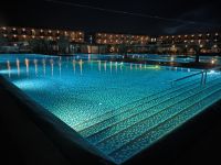 Pool in der Nacht