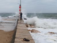 Lagos. Heute mit Welle