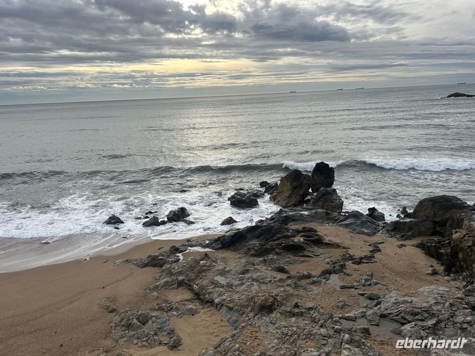 Eine Promenade führte uns am Meer entlang 