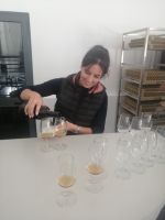 Weinverkostung in der Frauen-Genossenschaft CAF - Cooperativa Agricola do Funchal