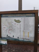 Tag 2 Blick auf den Wegweiser zum Wanderweg der 25 Quellen  &ndash; &copy; Robert Kramer (Eberhardt TRAVEL)