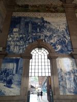 Auzulejos im Bahnhofsgebäude - Porto - Portugal  &ndash; &copy; Marieta Beck (Eberhardt TRAVEL)