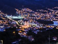 Tag 7 Blick auf Abendbeleuchtung von Funchal  &ndash; &copy; Robert Kramer (Eberhardt TRAVEL)