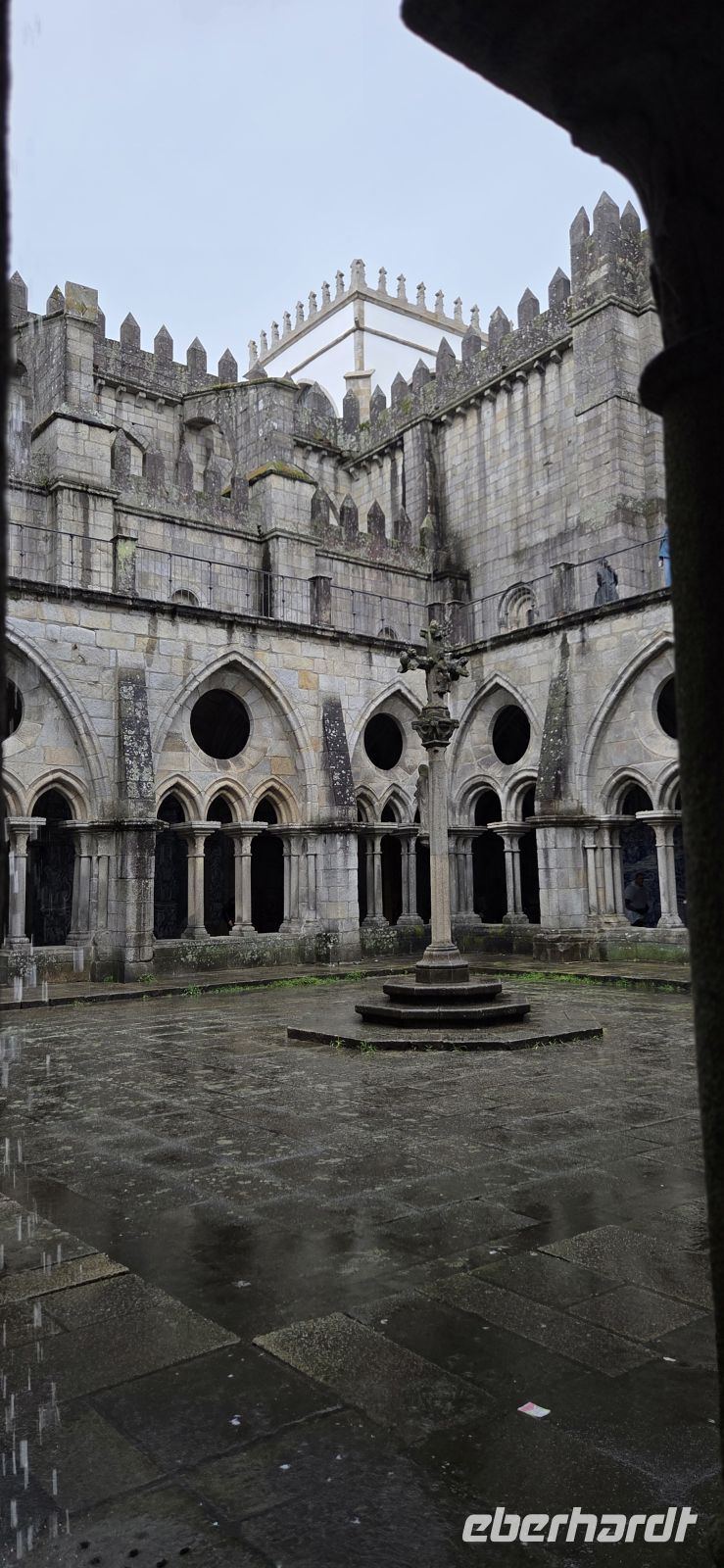 Sé do Porto (Porto Kathedrale) - Portugal &ndash; &copy;  (Eberhardt TRAVEL)