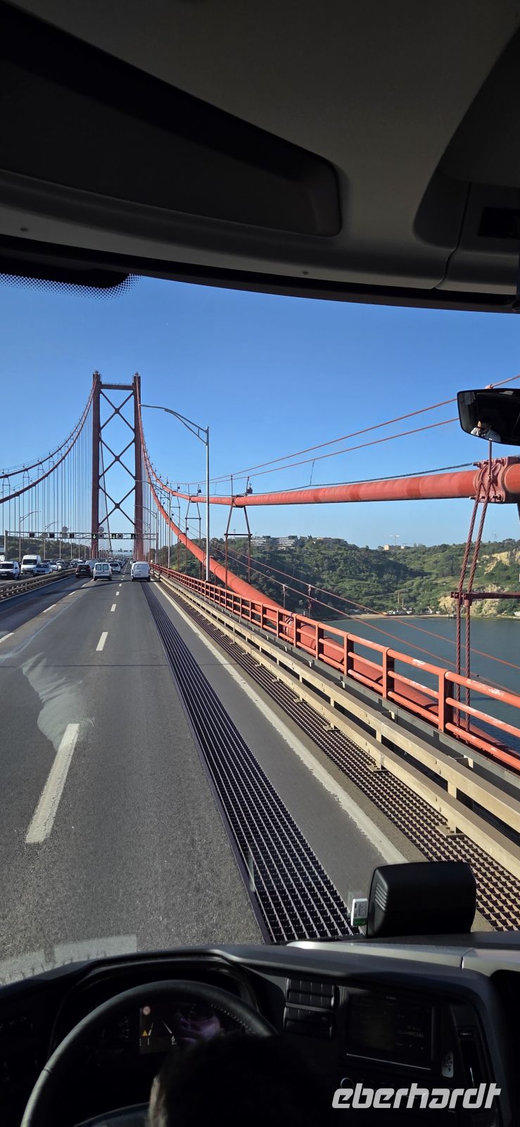 Von Lissabon nach Almada - Portugal &ndash; &copy;  (Eberhardt TRAVEL)