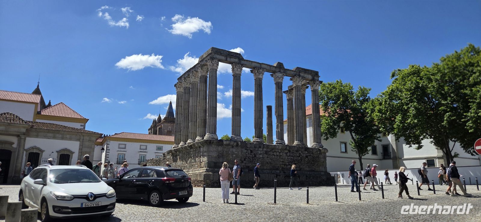 Römicher Tempel von Evora - Portugal &ndash; &copy;  (Eberhardt TRAVEL)