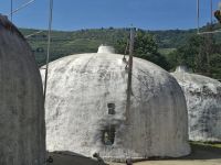 die Ginas - Lagerkorpus für den Wein &ndash; &copy; Ute Solf (Eberhardt TRAVEL)