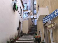 Auch typisch: treppauf...