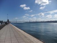 Blick vom Torre de Belém über den Tejo