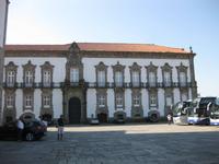 Porto - Der Bischofspalast neben der Kathedrale Se