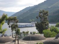 Die Flusskreuzfahrtschiffe verlassen Pinhao