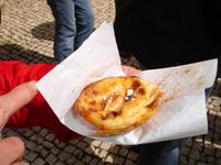 die berühmten Pasteis do Nada (Pudding-Törtchen)