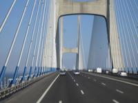 Fahrt über die Vasco da Gama - Brücke