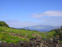 Wanderung auf Pico mit Blick auf Faial