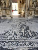 202 Eingang zur Universitaet