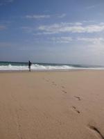 ...den Sand zwischen den Zehen genießen