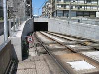 Fluss-Überquerung über die Brücke Ponte Luiz I.