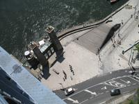 Fluss-Überquerung über die Brücke Ponte Luiz I.