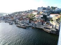 Blick auf Porto von der Brücke