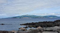 Blick von der Insel Pico auf Faial mit Horta