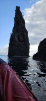 Felsformation vom Boot aus