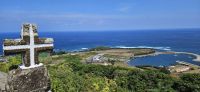 Graciosa, Blick vom Ajuda Hügel auf das Inatel und die Marina 