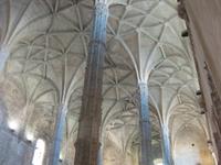 Lissabon - in der Kirche des Mosteiro dos Jeronimos 