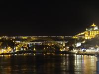 Porto bei Nacht