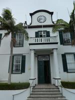 Portugal, Azoren, Faial, Horta, Haus mit der Uhr in der deutschen Siedlung