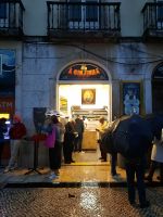 Singlereise Portugal - Kirschlikör-Bar A Ginjinha in Lissabon