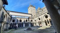 Singlereise Portugal - in der Kathedrale von Porto