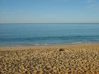 Strand vorm Hotel