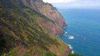 Wandern an den Klippen auf der Nordseite