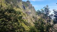 Wandern an den Klippen auf der Nordseite