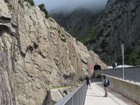 042 Fahrt ins Fieschertal - Schöllenenschlucht an der Teufelsbrücke